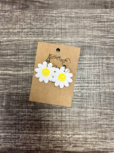 Smiley Daisy Dangle